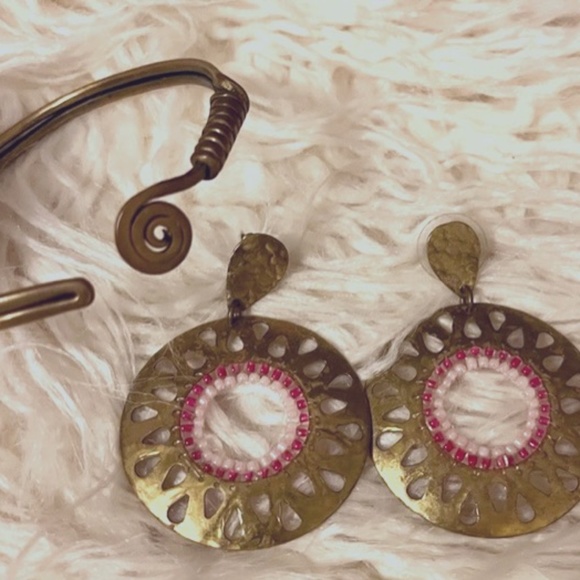 Brass Tone Bracelet and Earring Set - Picture 1 of 5